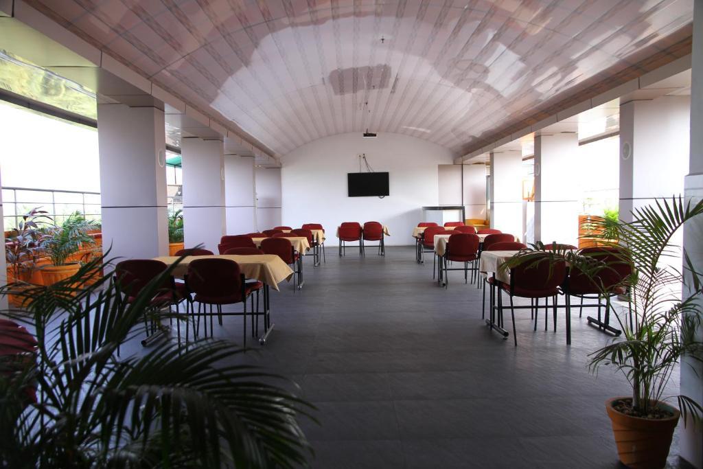 Hotel Gokulam Park Chennai Zewnętrze zdjęcie