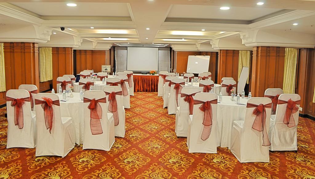 Hotel Gokulam Park Chennai Zewnętrze zdjęcie