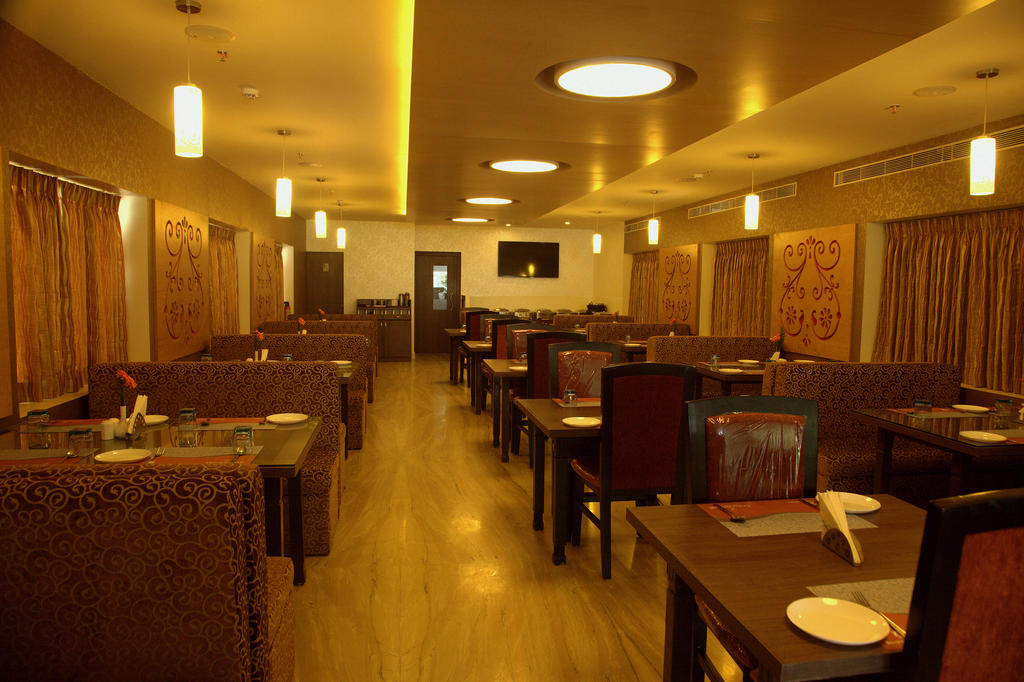 Hotel Gokulam Park Chennai Zewnętrze zdjęcie
