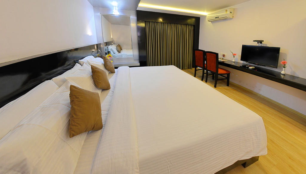 Hotel Gokulam Park Chennai Zewnętrze zdjęcie